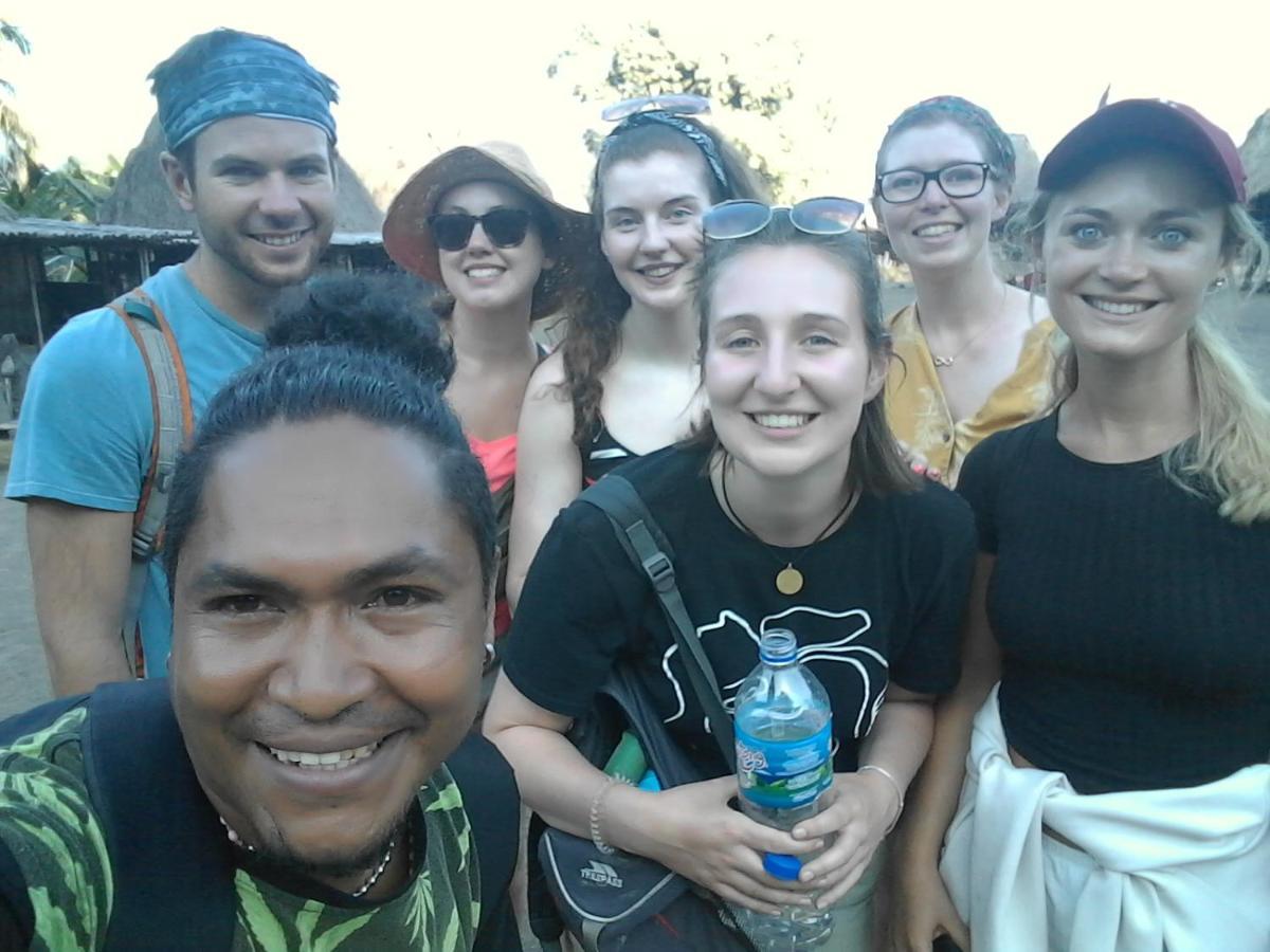 Kristian Homestay Bajawa Bagian luar foto
