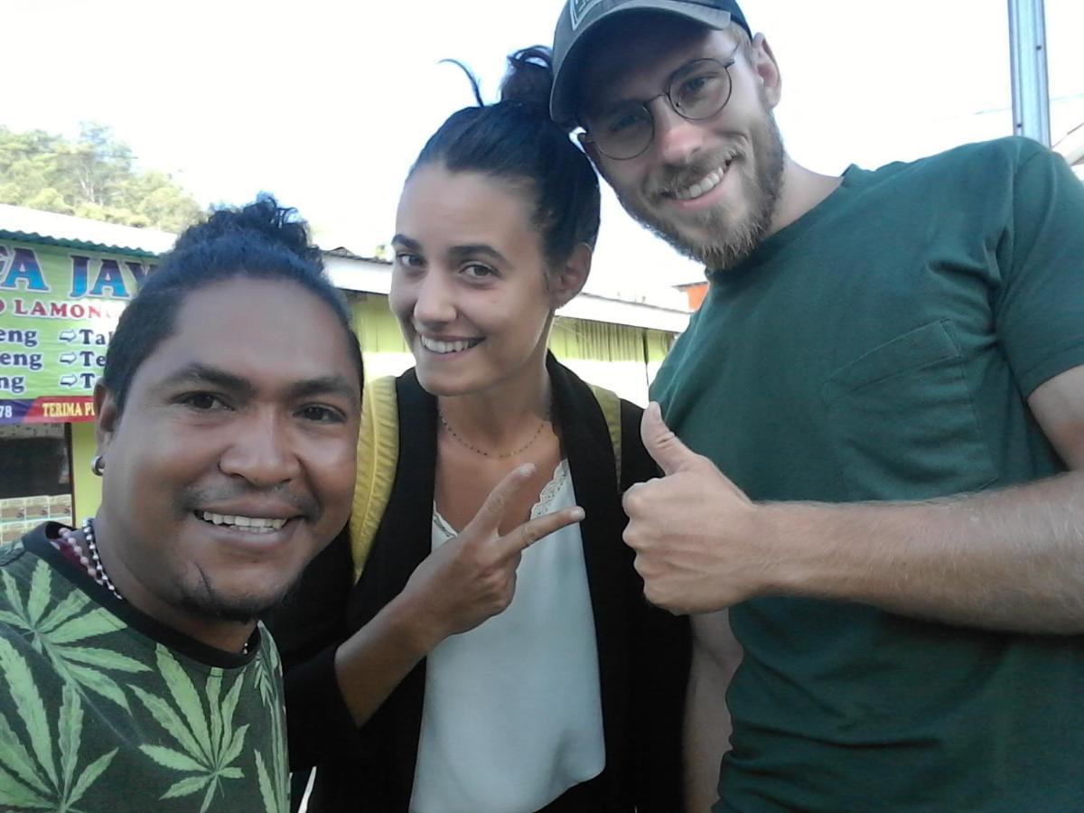 Kristian Homestay Bajawa Bagian luar foto