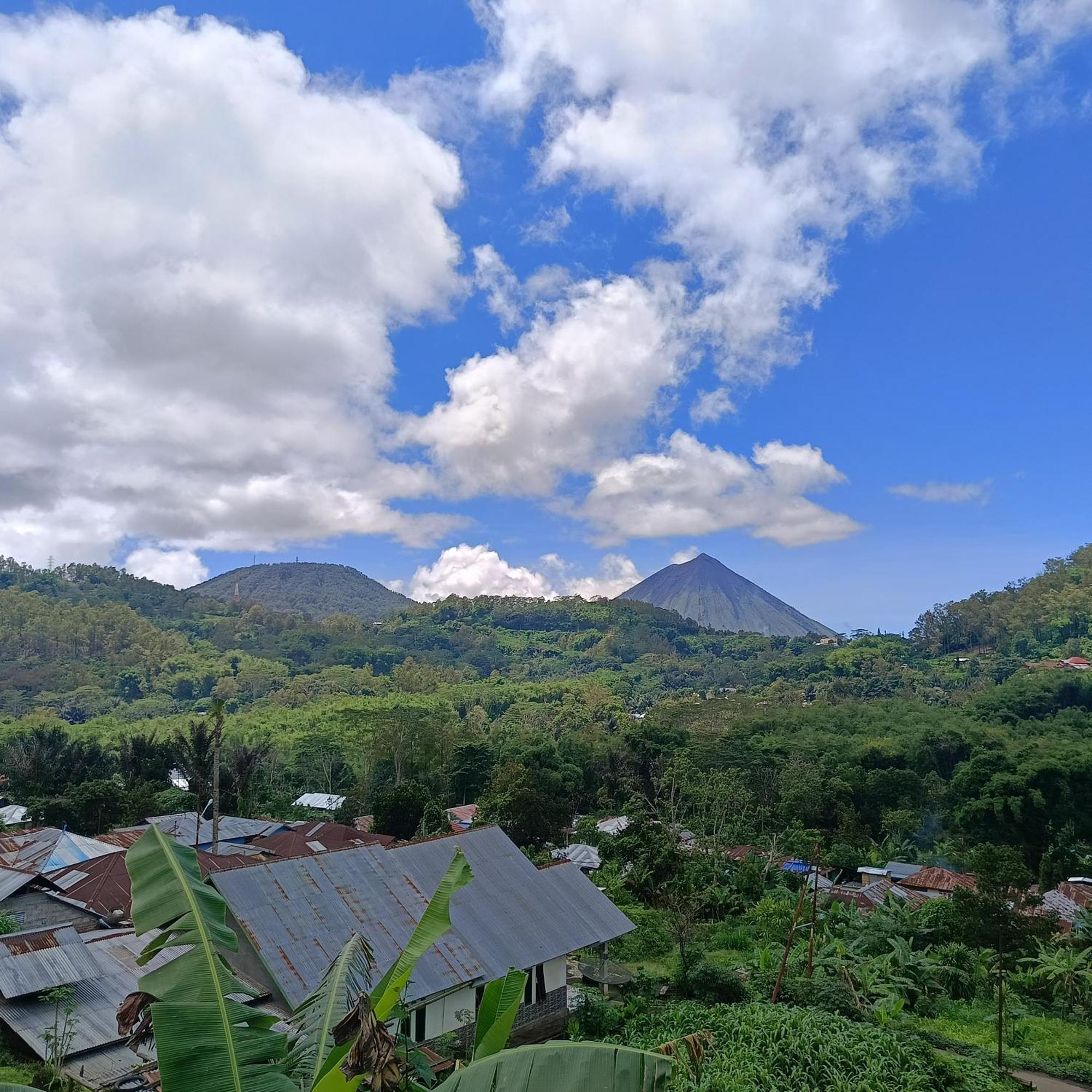 Kristian Homestay Bajawa Bagian luar foto